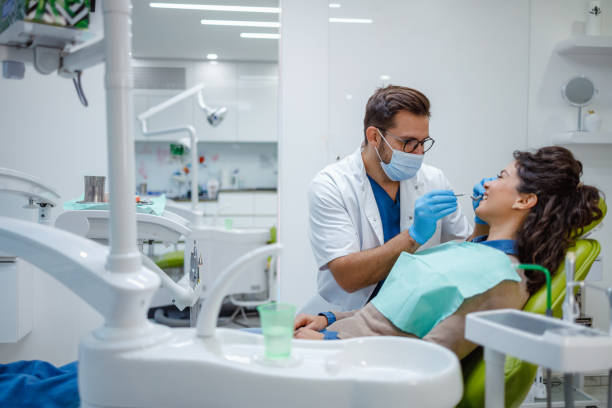 Best Tooth Extraction  in Hedwig Village, TX
